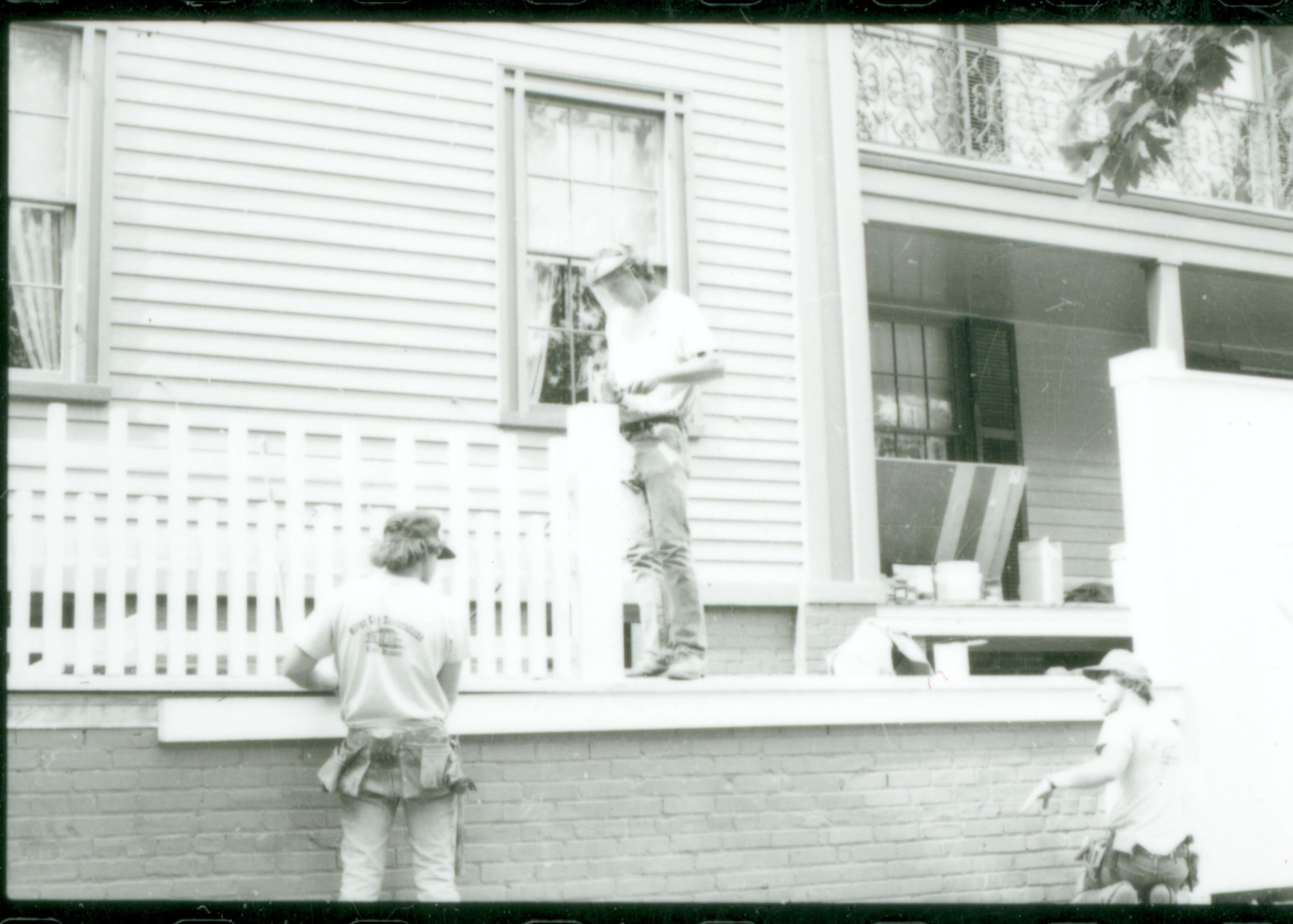 NA Lincoln, Home, restoration, fence, south