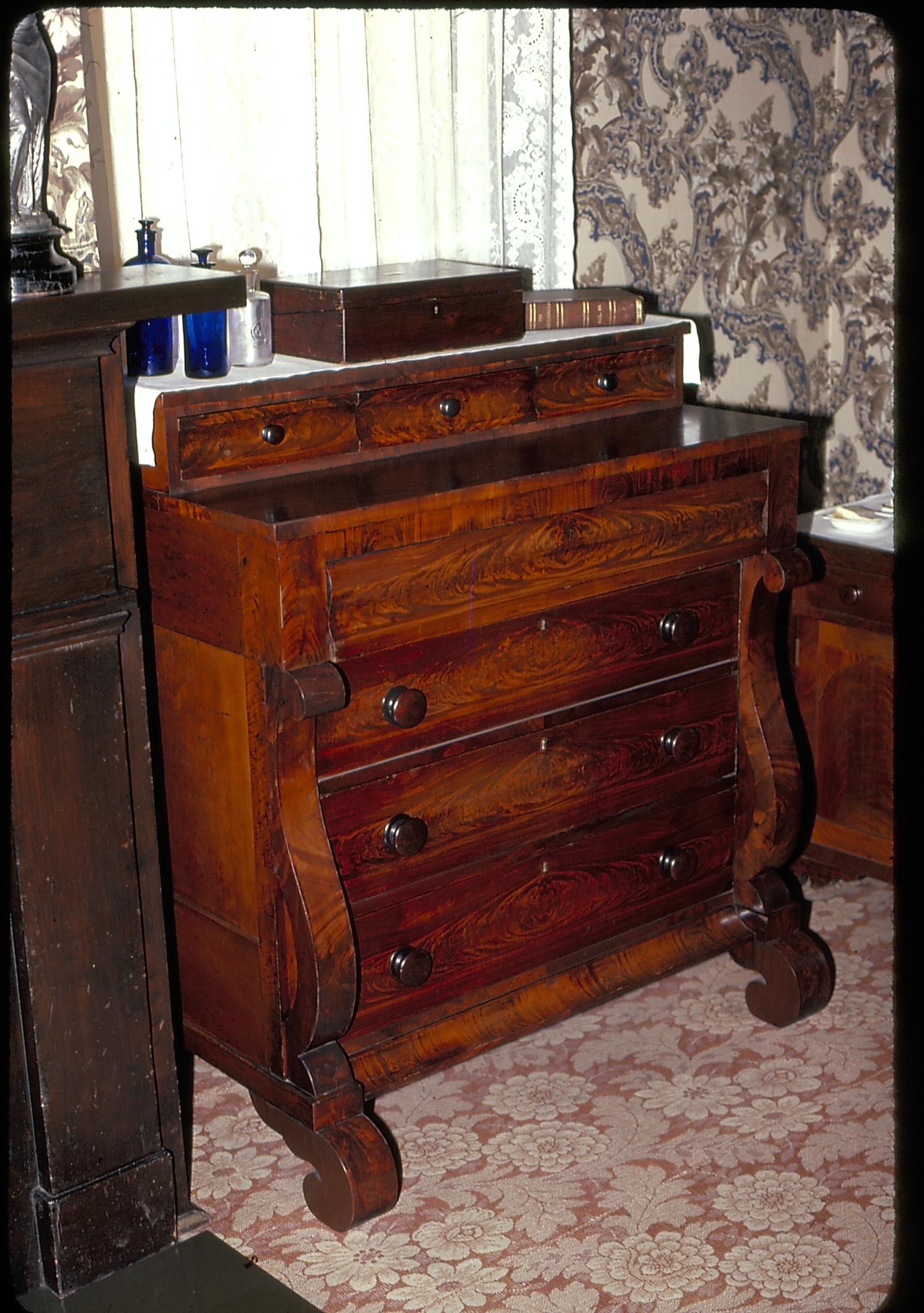 Lincoln's Bedroom 3C.3, 201 Lincoln Home, Bedroom, chest, drawers