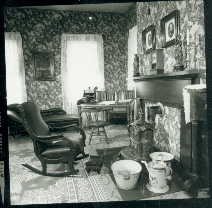 NA Lincoln Bedroom Lincoln Home, Bedroom, table, rocking chair, fireplace