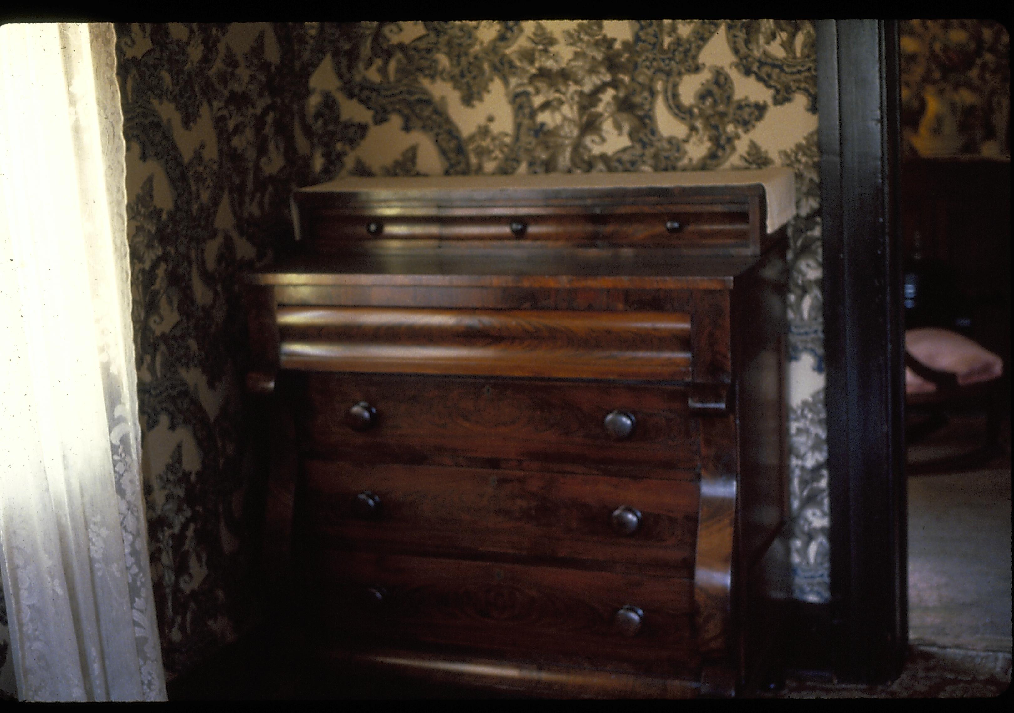 Lincoln's Bedroom 201 Lincoln Home, Bedroom, chest