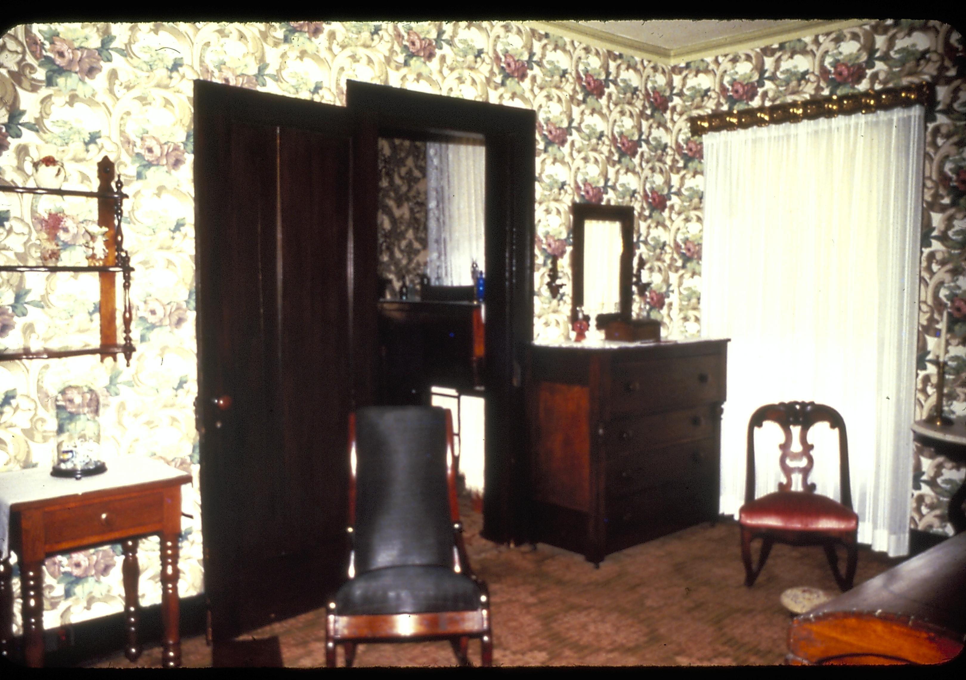 NA Print File Assignment: 202 Mrs. Lincoln Room; 202 Mrs. Lincoln Bedroom, furnishings