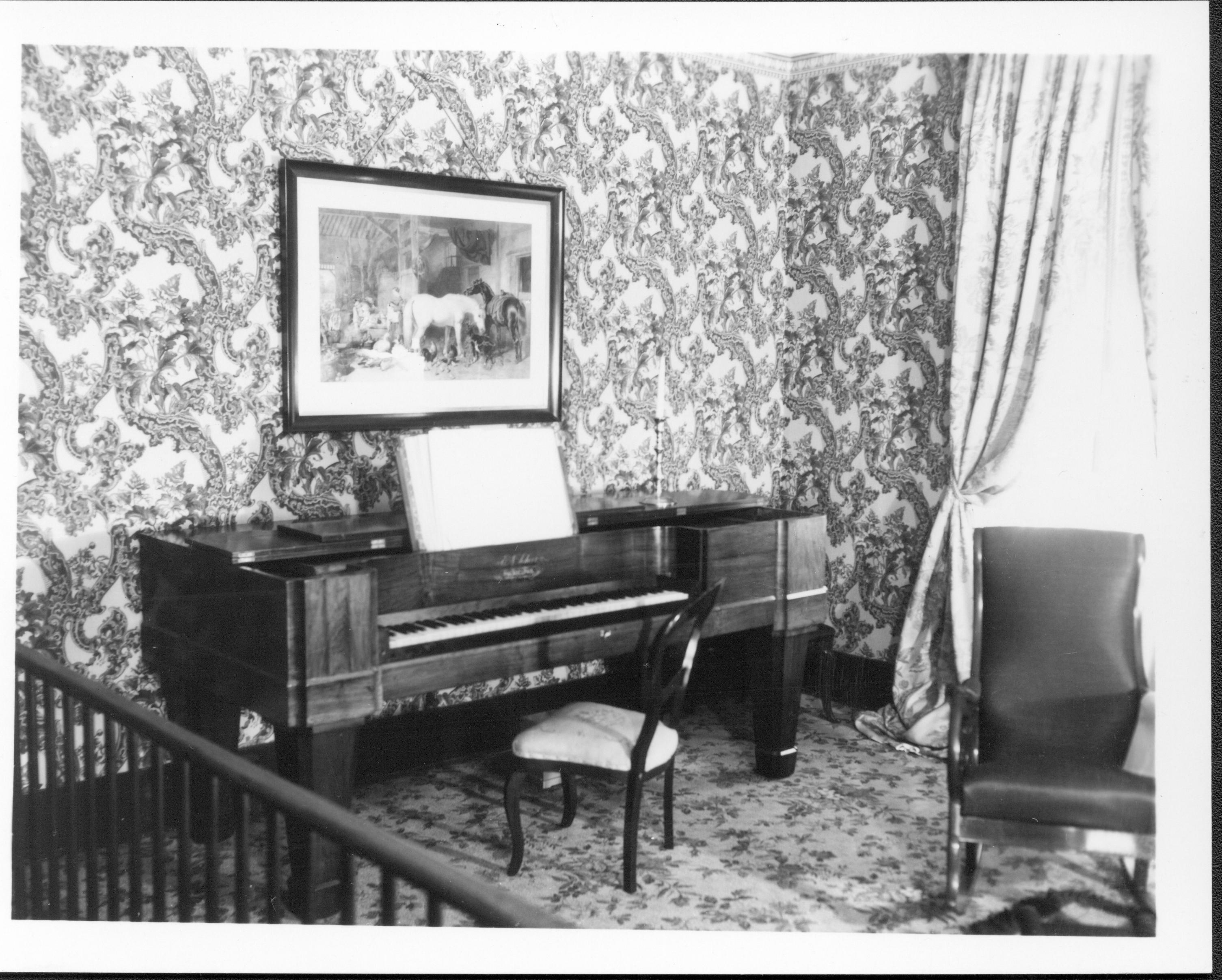 NA class 1, picture 76 Lincoln Home, Sitting Room, piano, picture