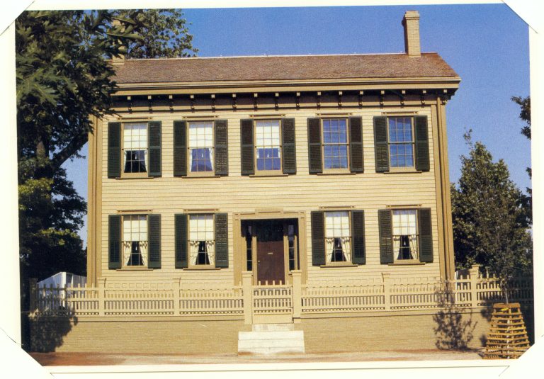 NA Lincoln Home, front, exterior