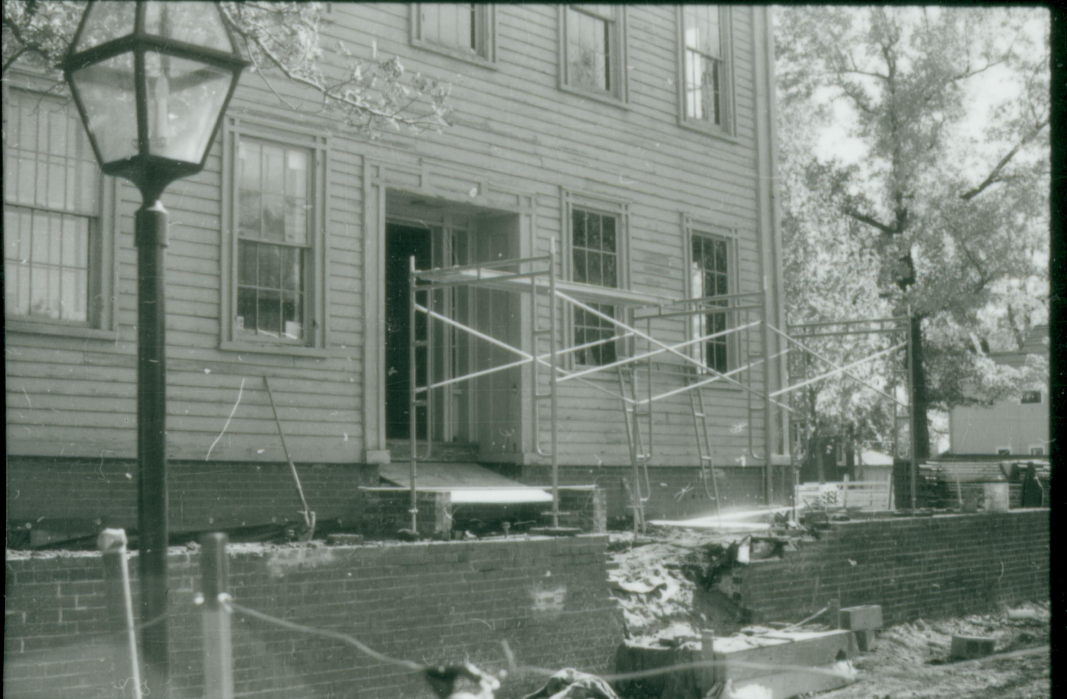 NA Lincoln, Home, Restoration, Front