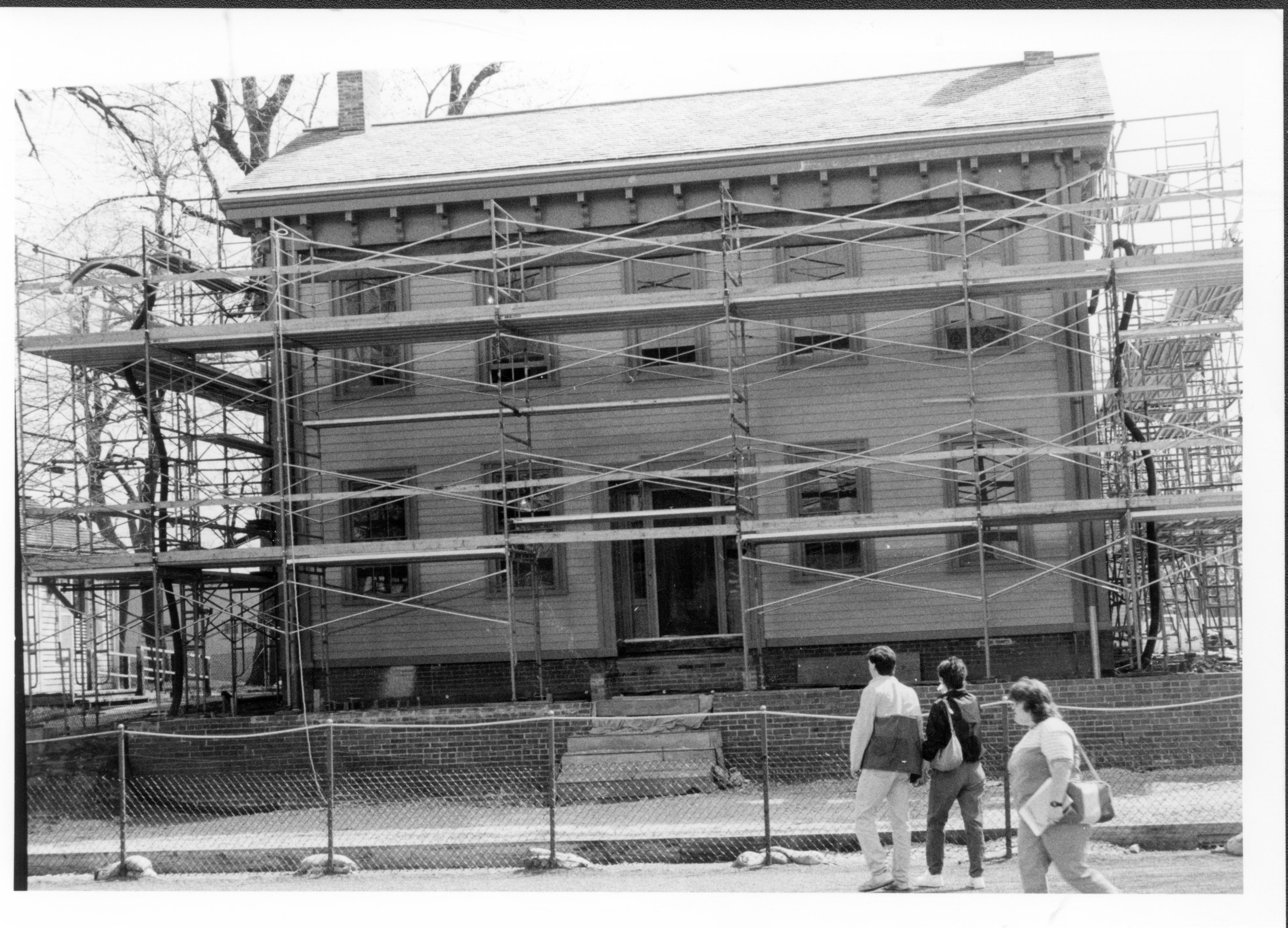 NA Lincoln, Home, Restoration, scaffolding