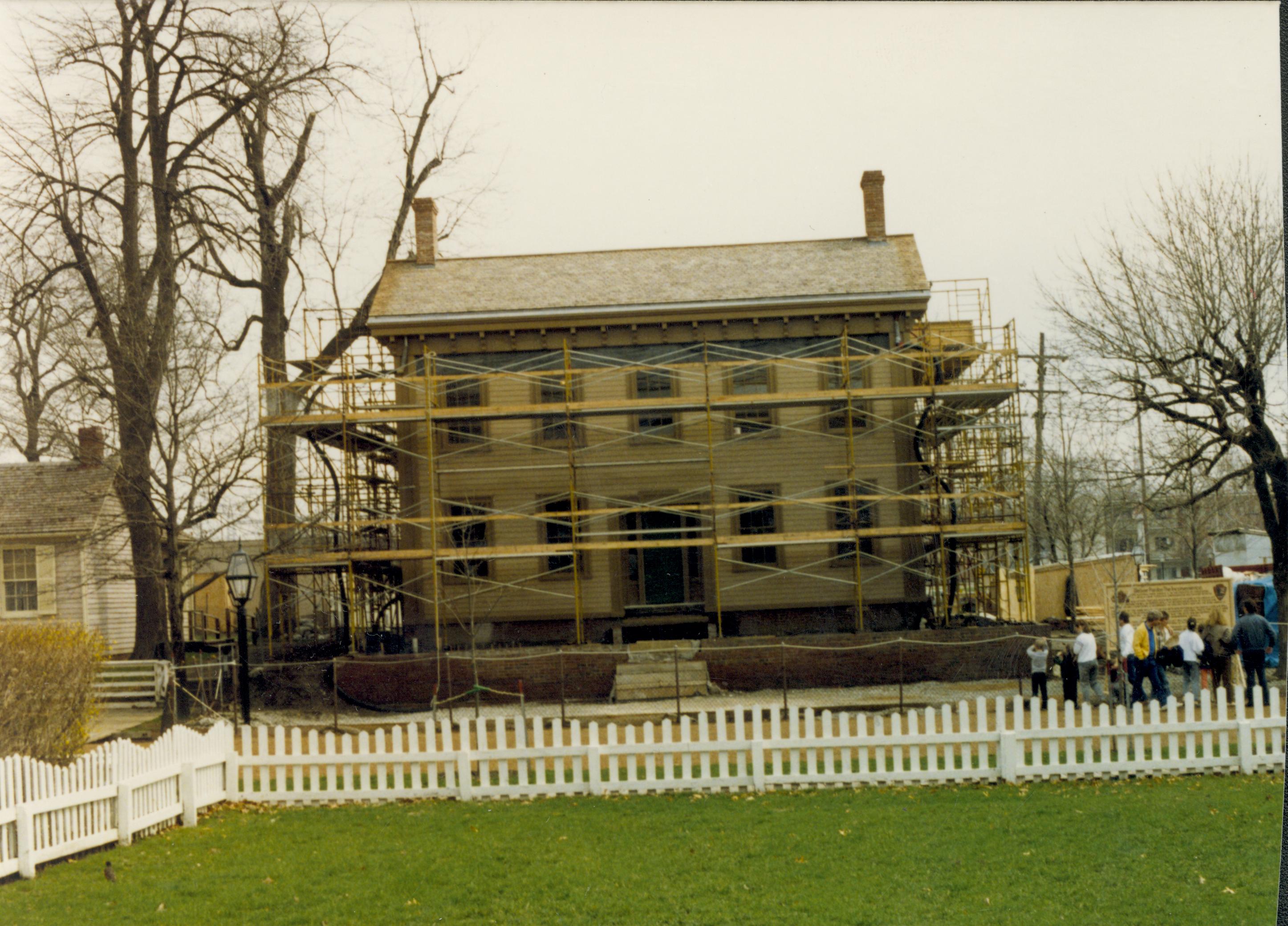 NA Lincoln, Home, Restoration, scaffolding