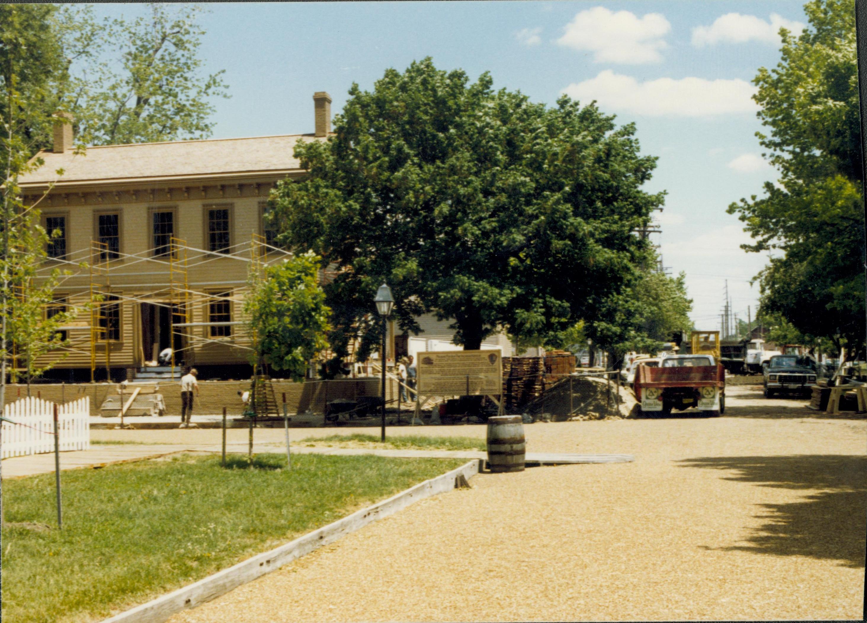 NA Lincoln, Home, Restoration, scaffolding