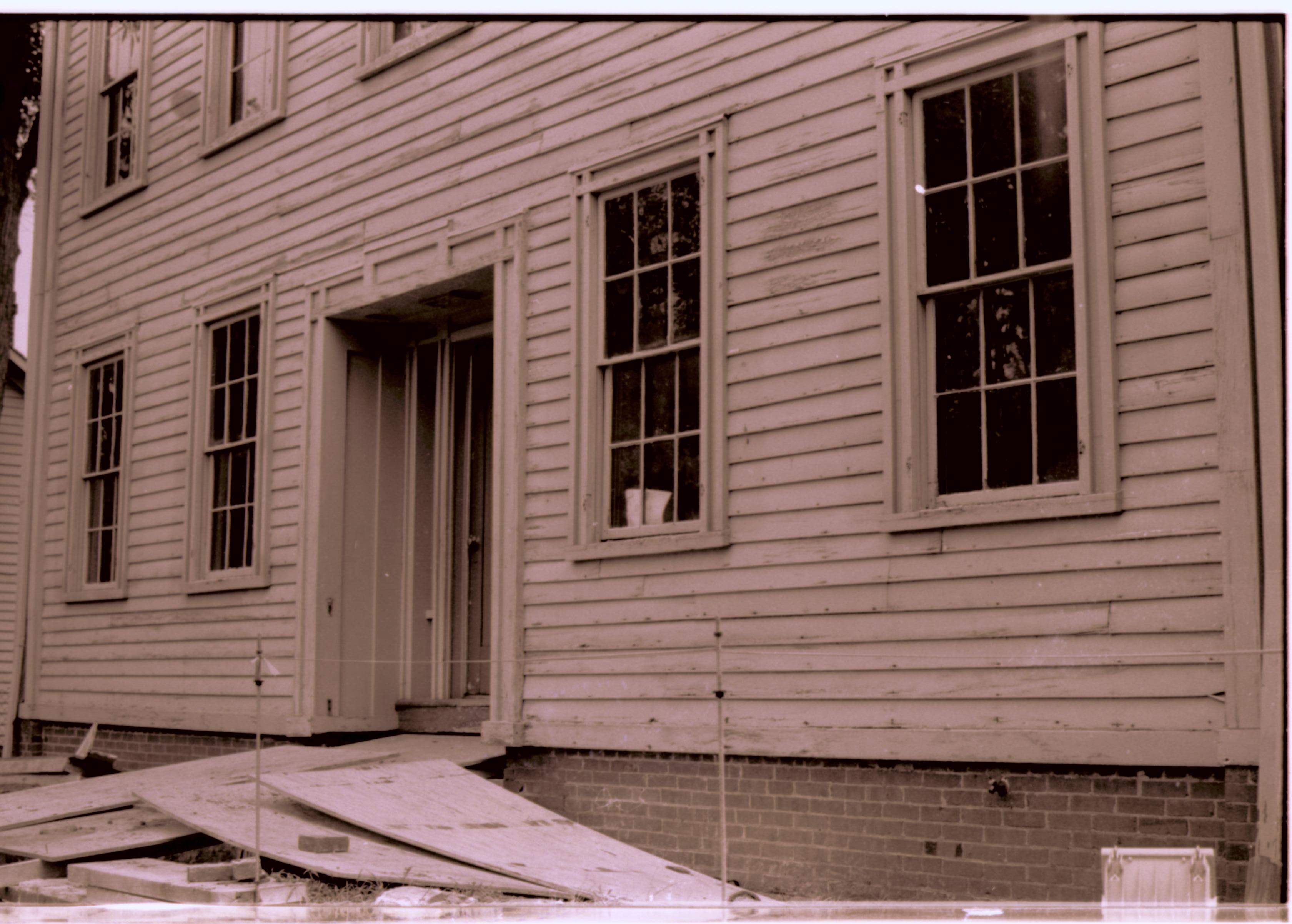 NA Lincoln, Home, restoration, front