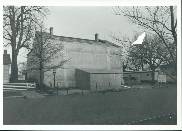 NA 12-89, FILE No.21-3 Lincoln, home, restoration, tent