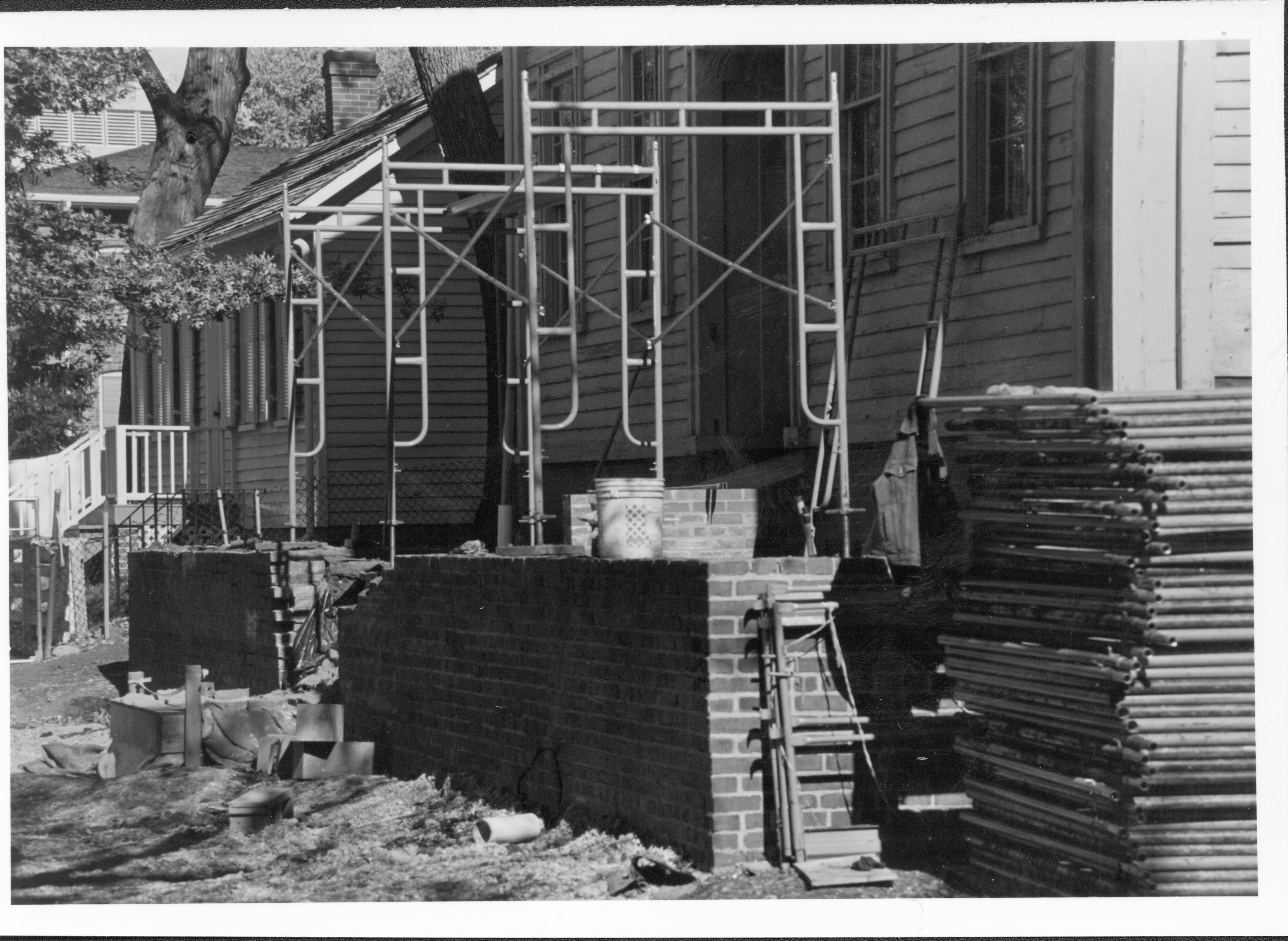 West Side 15-Sep Lincoln, Home, restoration, scaffolding