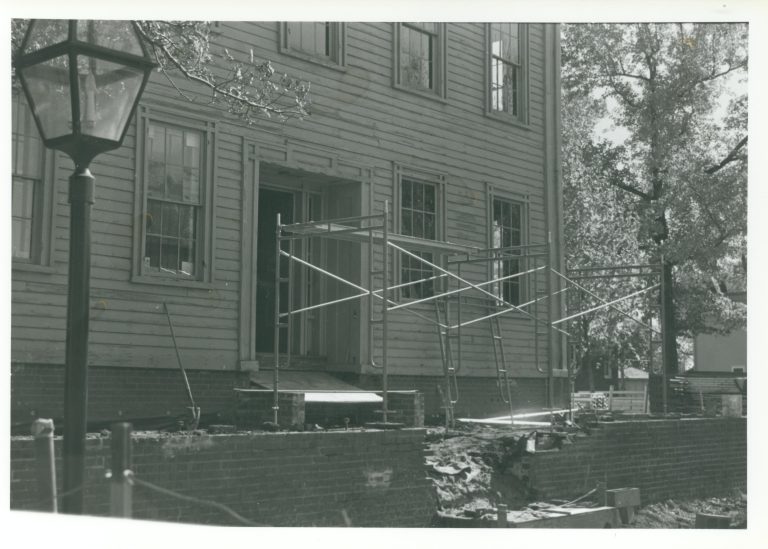 Front 21-Sep Lincoln, Home, restoration