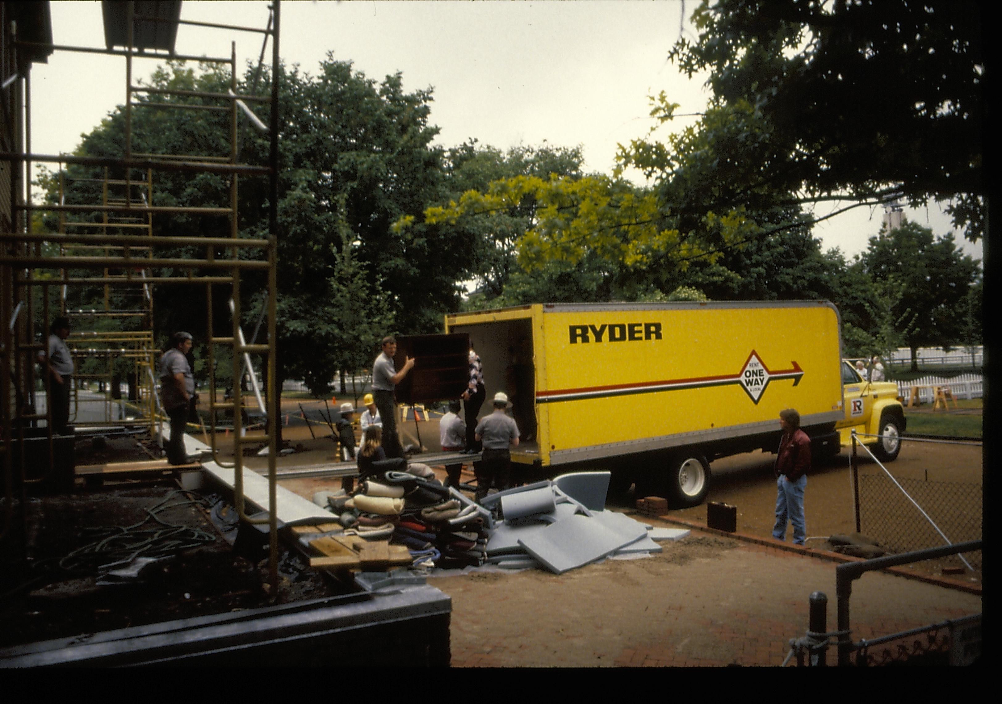 NA Lincoln, Home, restoration, moving, truck, ryder, front