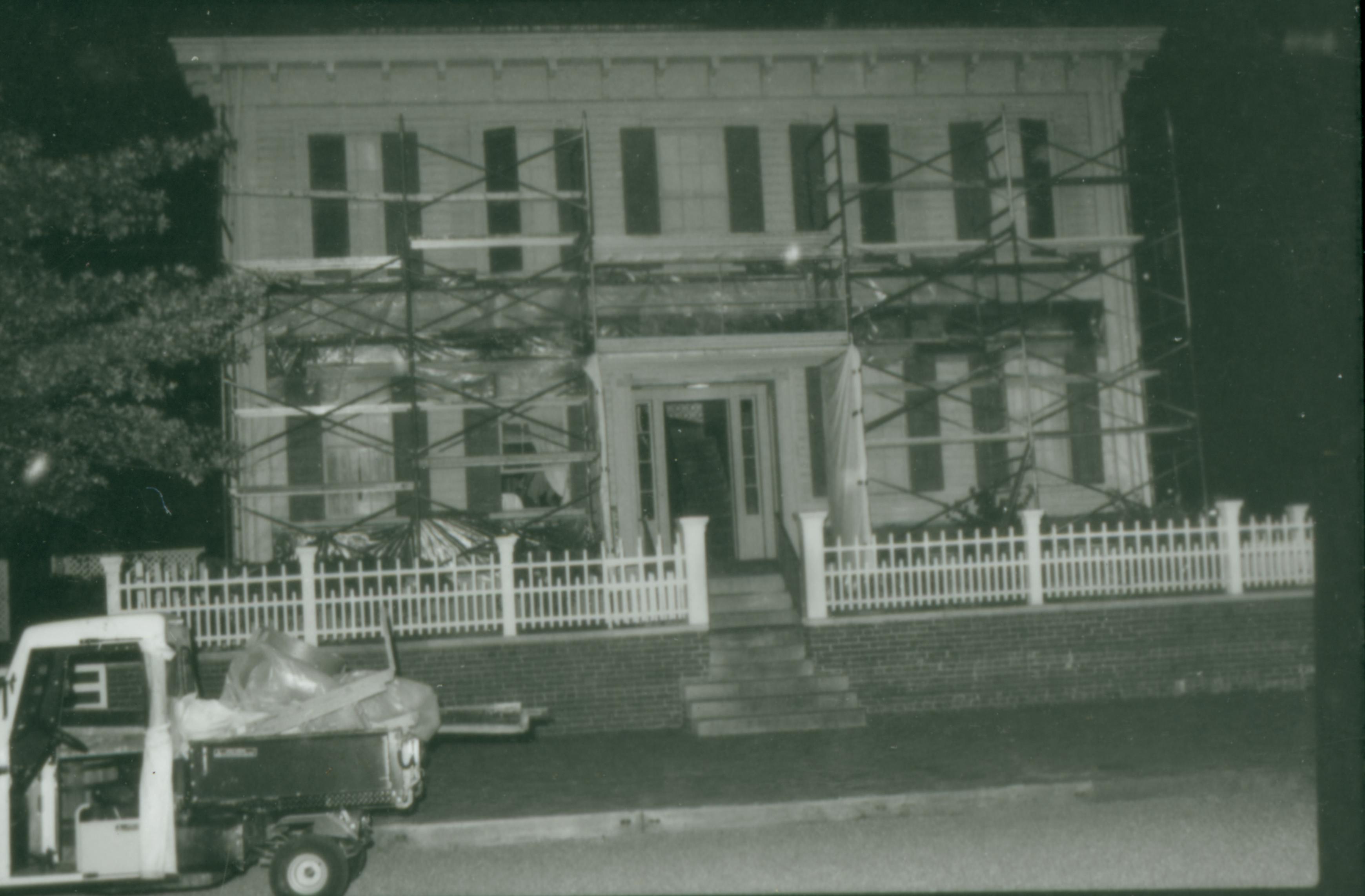 NA (neg. contact sheet) 9-85 LIHO Sitting Room fireplace Lincoln, Home, restoration, front