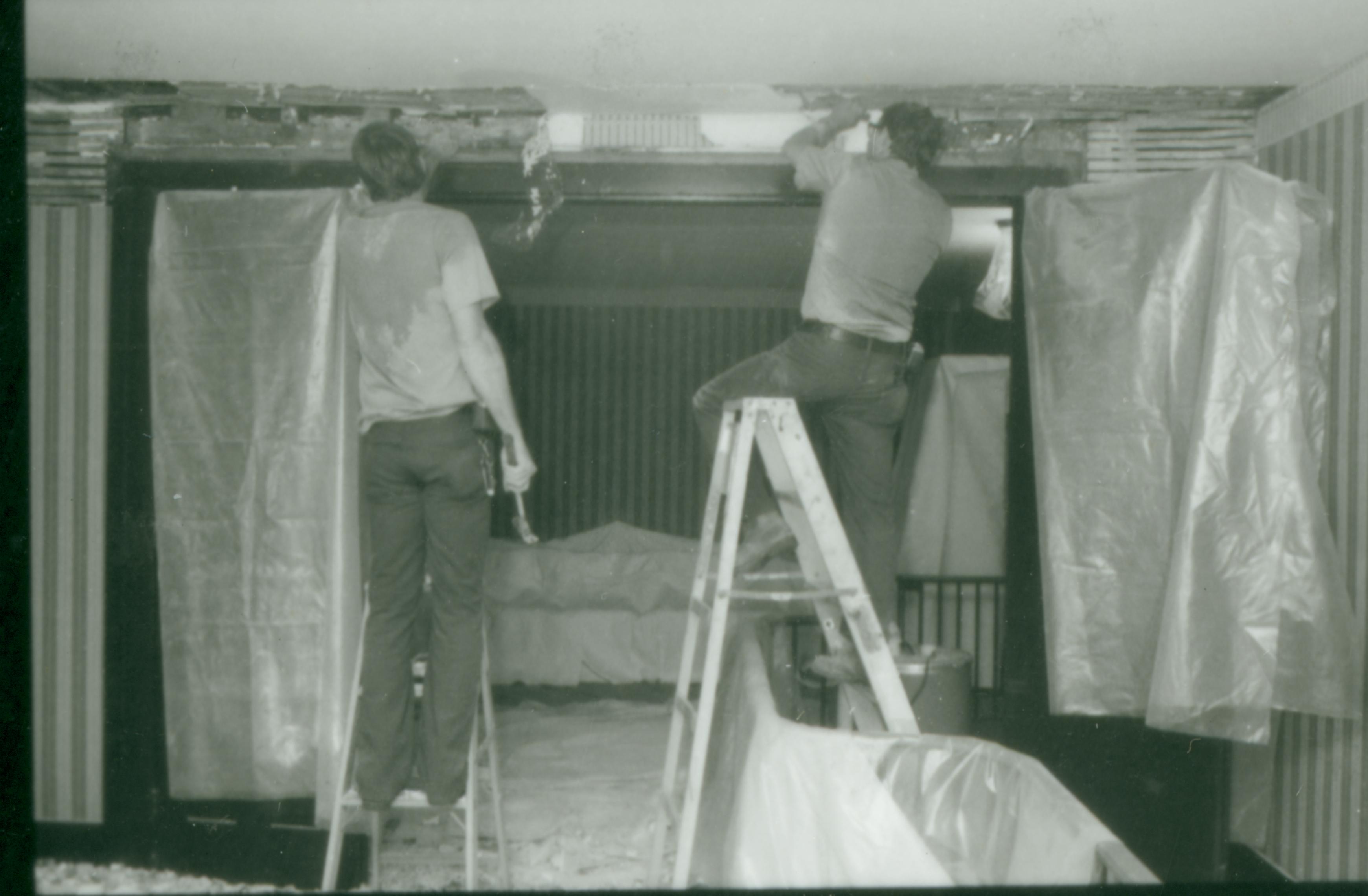 NA (neg. contact sheet) 9-85 LIHO Sitting Room fireplace Lincoln, Home, restoration, front, parlor, rear, back