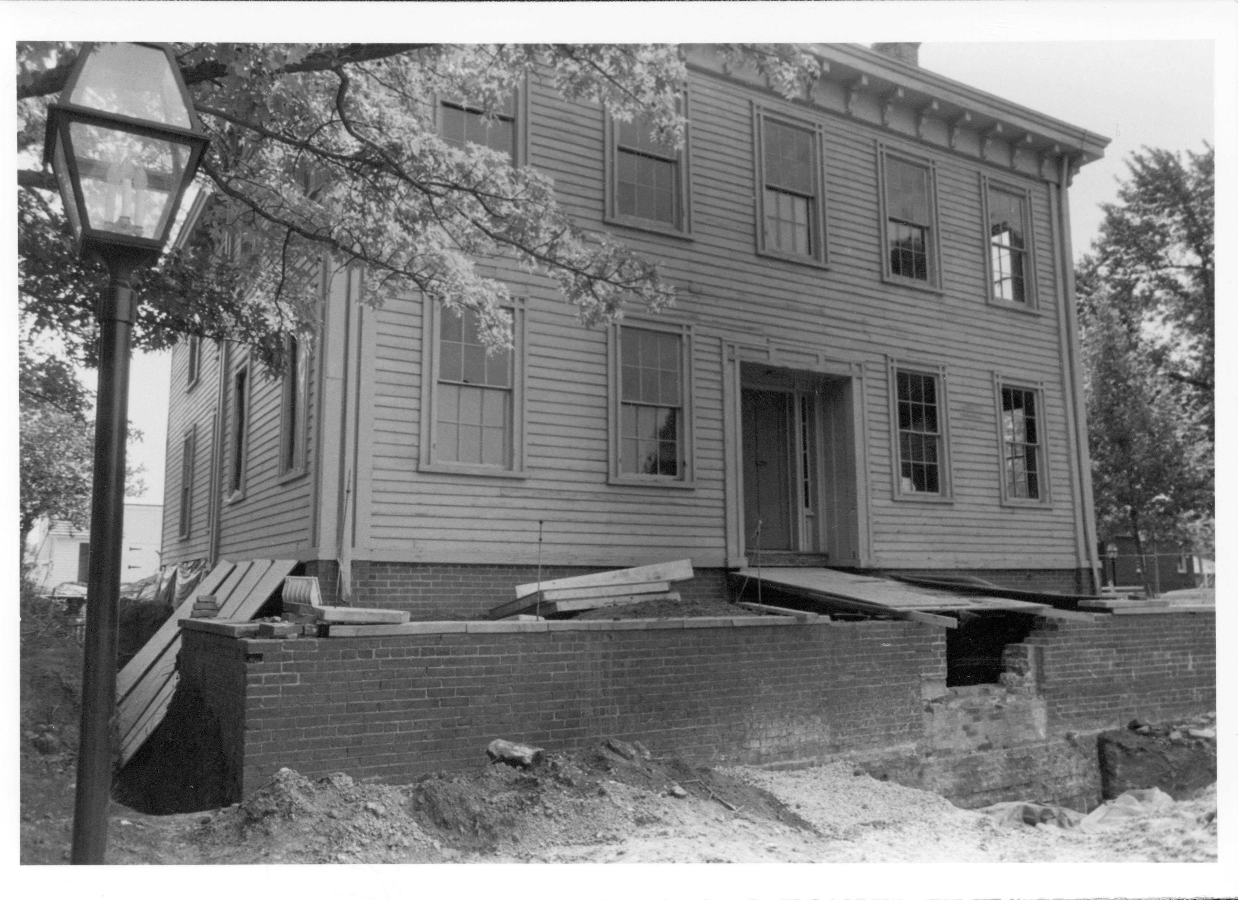 NA No. 4  Lincoln, Home, restoration, front