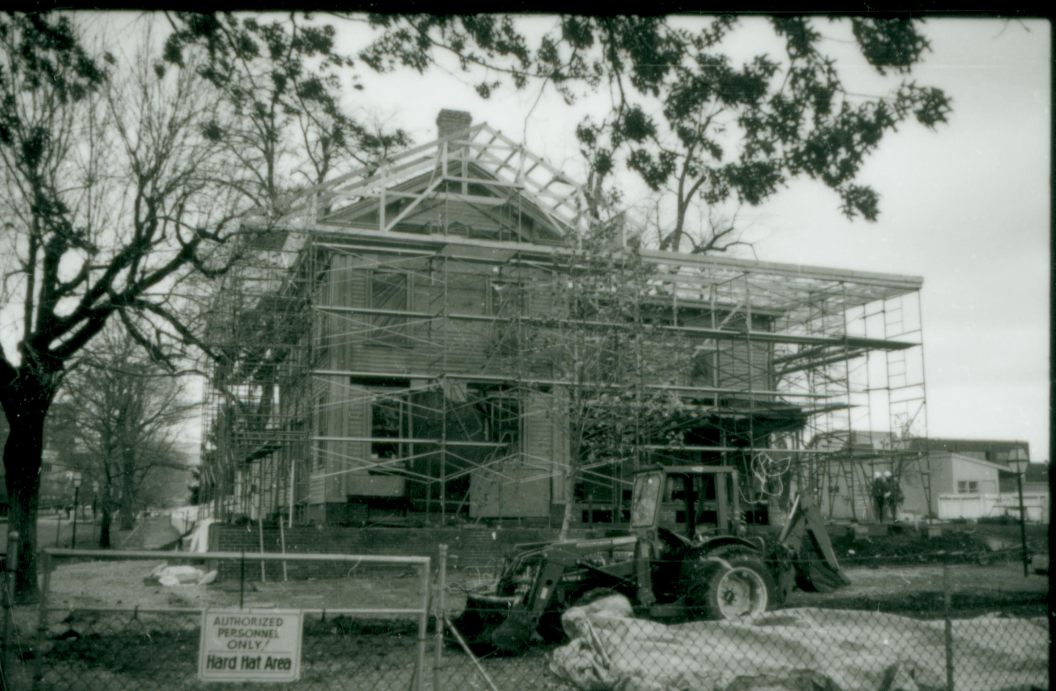 NA Lincoln, Home, Restoration, scaffolding, south