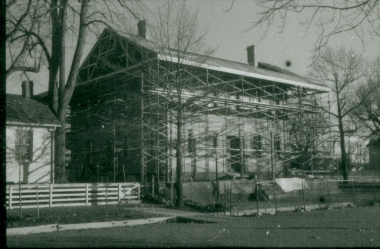 NA Lincoln, Home, Restoration, scaffolding, front