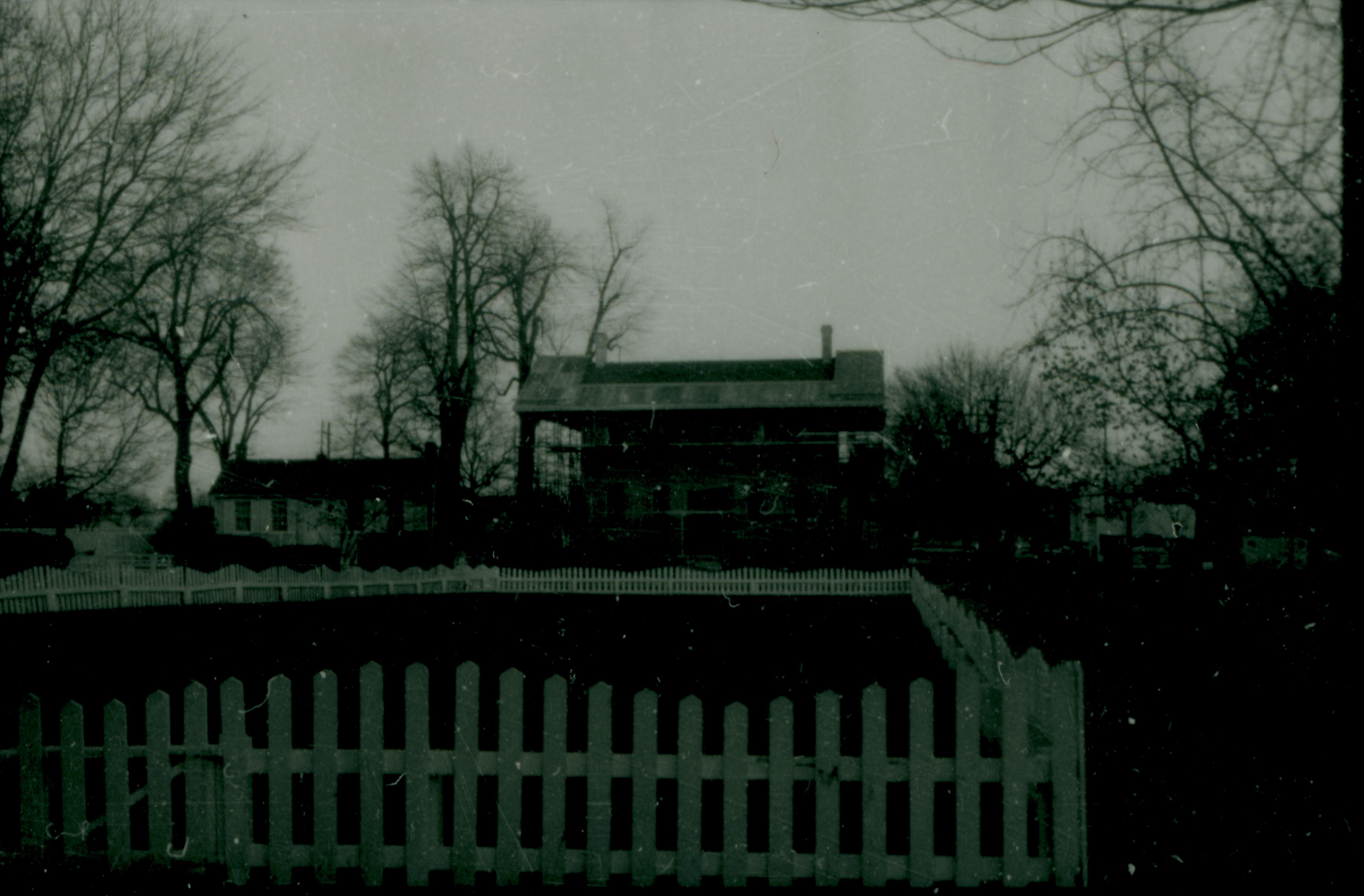 NA Lincoln, Home, Restoration, scaffolding, front