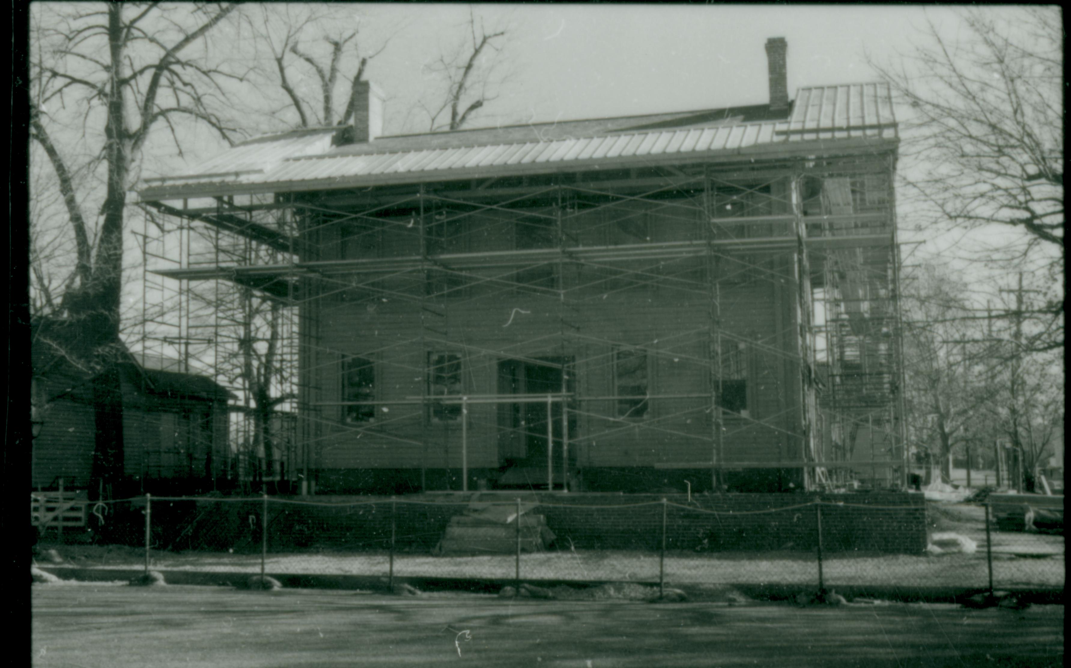 NA Lincoln, Home, Restoration, scaffolding, front