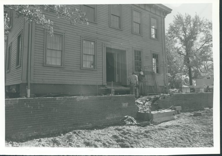 Front 7-Aug Lincoln, Home, Restoration, front