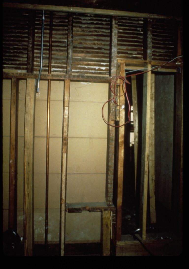 NA slide sleeve (No.2) Lincoln, Home, Restoration