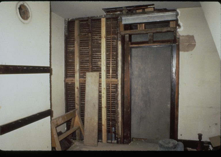 NA slide sleeve () Lincoln, Home, Restoration