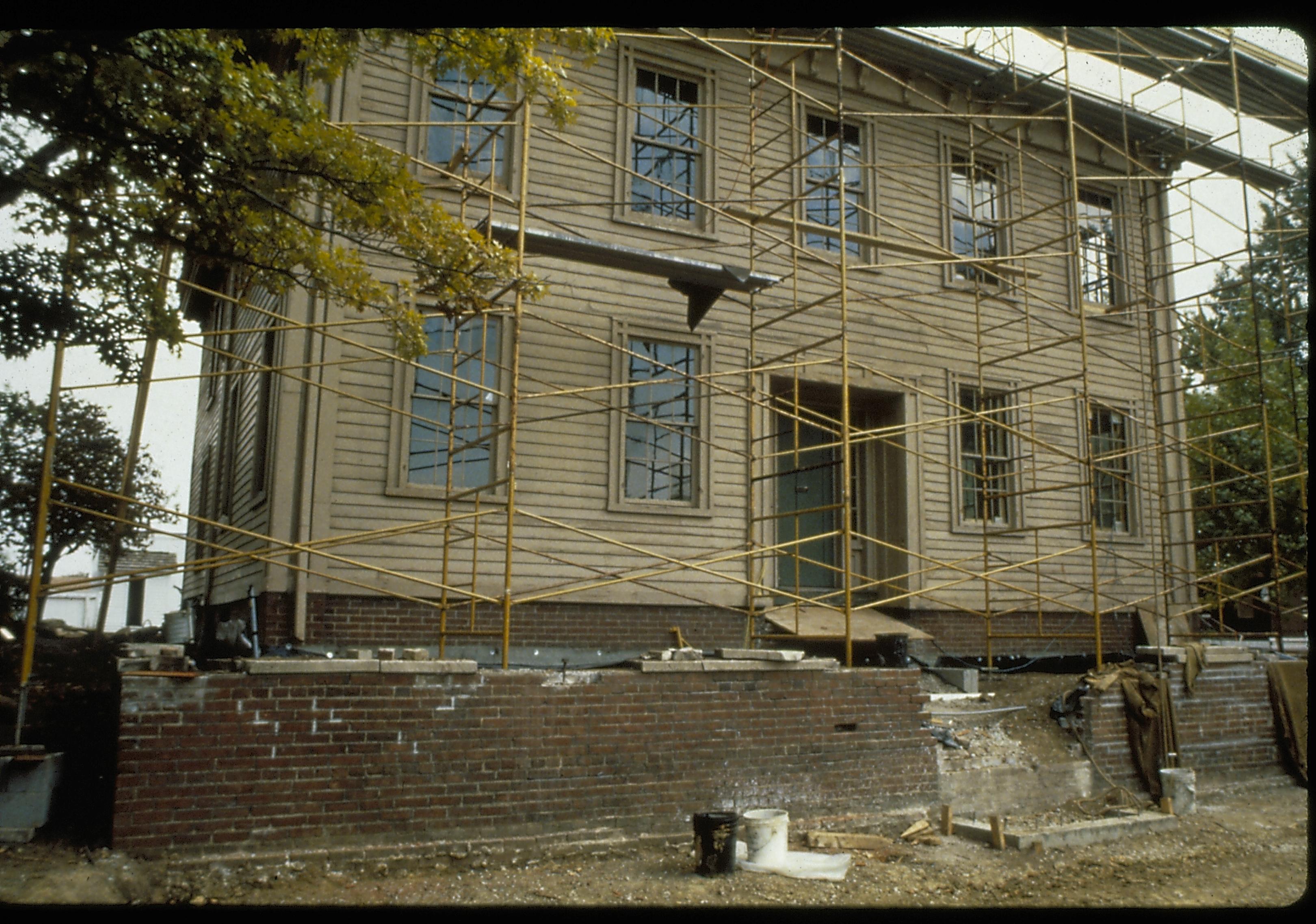NA slide sleeve (Lyon), 9 Lincoln, Home, Restoration, scaffolding