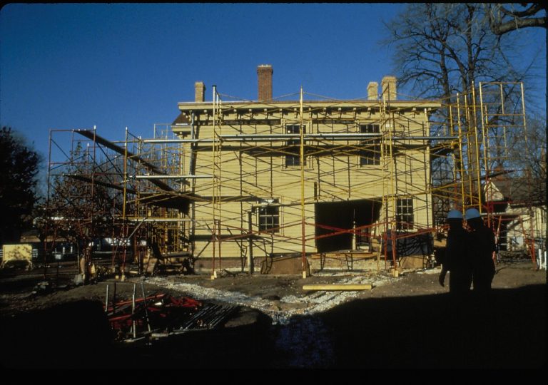 NA slide sleeve (Lyon), 13 Lincoln, Home, Restoration, scaffolding