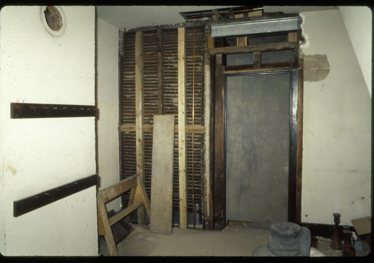 NA slide sleeve (No.2, Restoration 1987-1988) Lincoln, Home, Restoration