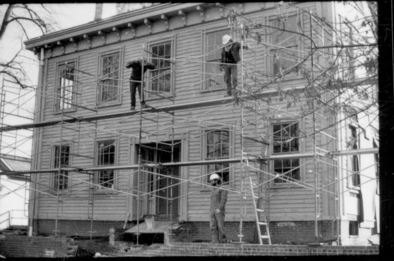 NA Home Restoration Lincoln, Home, Restoration, Scaffolding, Workers
