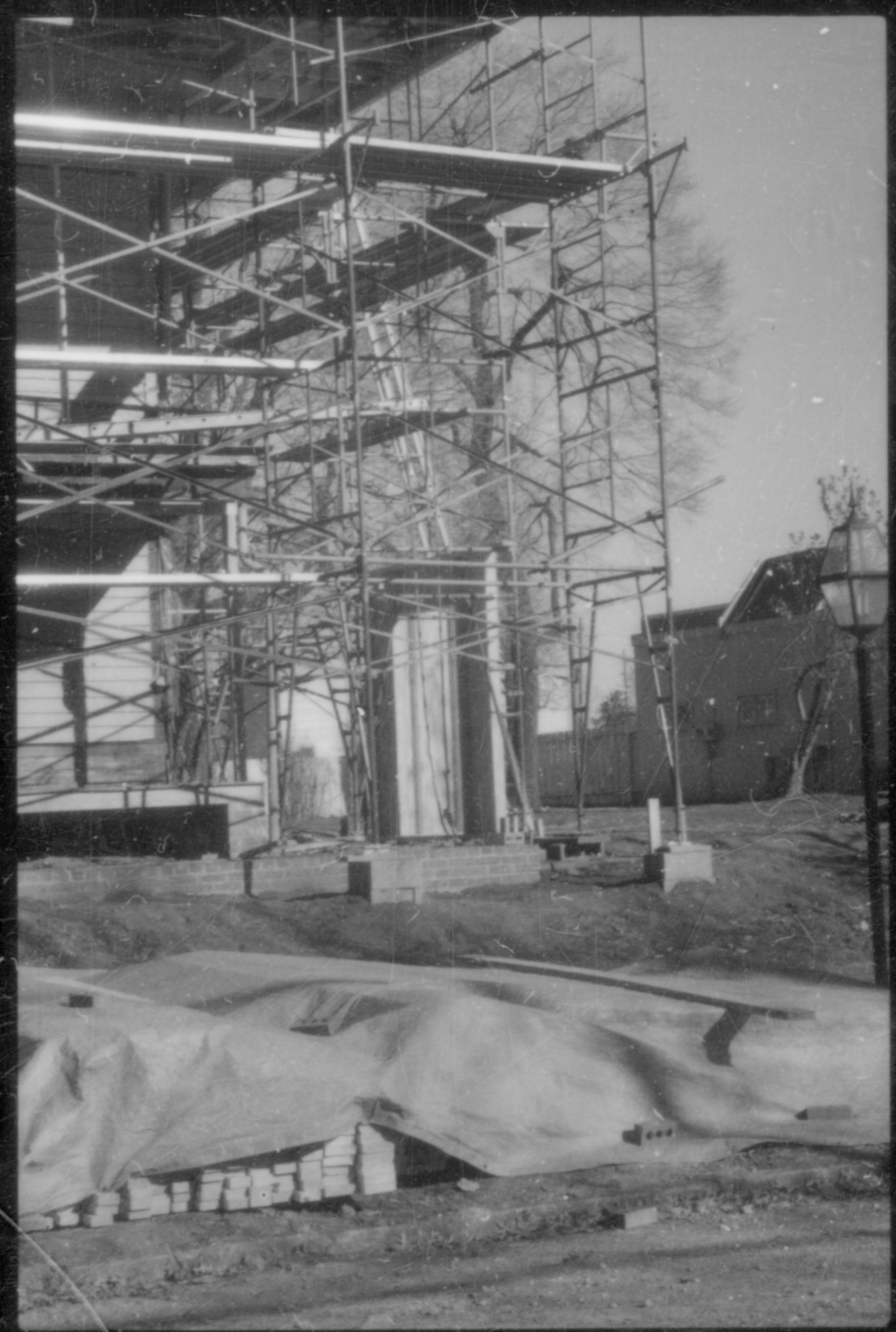 NA Lincoln, Home, Restoration, Exterior, Scaffolding