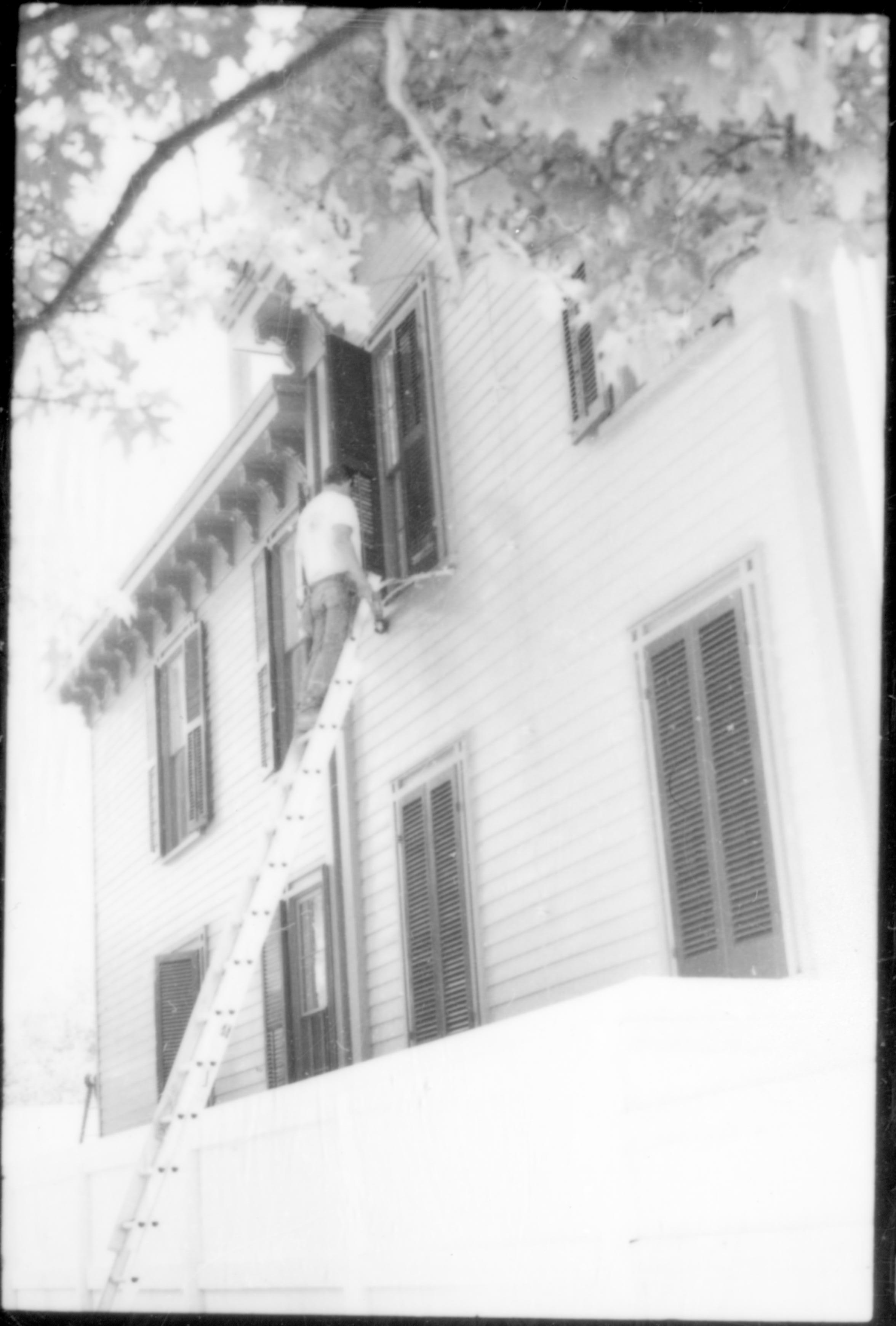 NA Lincoln, Home, Restoration, Workers