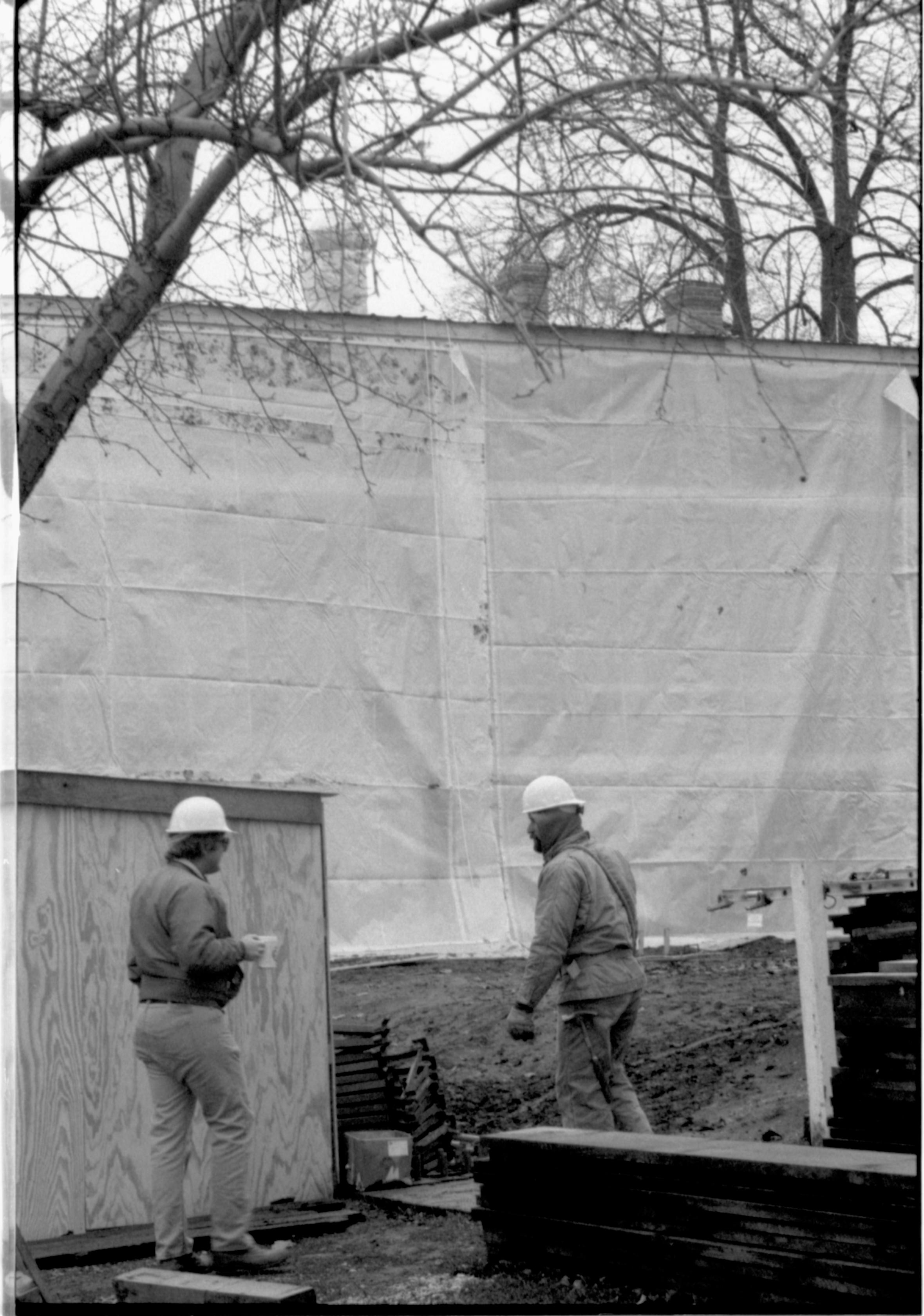 NA Lincoln, Home, Restoration, Workers