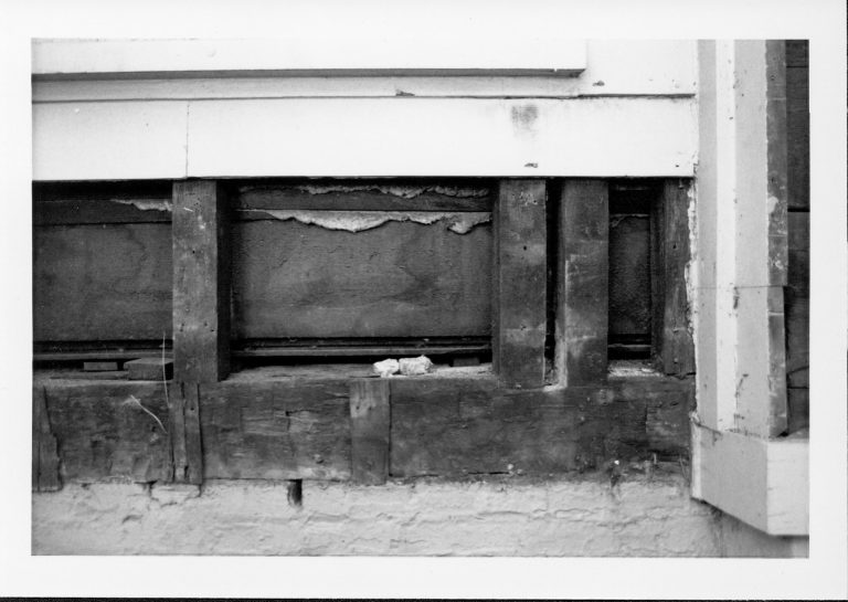 NA 9-Nov Lincoln, Home, Restoration