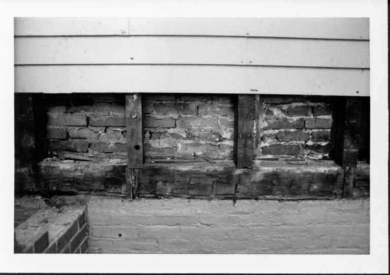 NA 12-Nov Lincoln, Home, Restoration