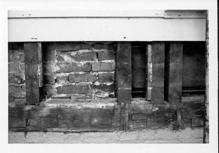 NA 13-Nov Lincoln, Home, Restoration