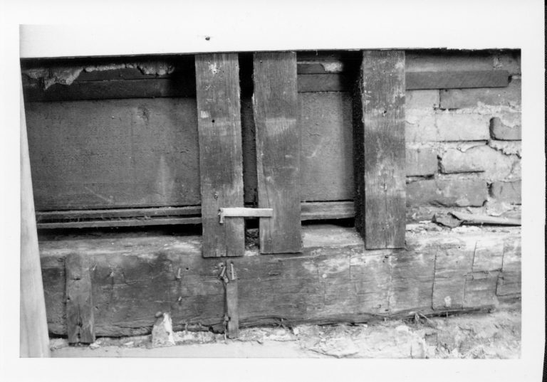 NA 14-Nov Lincoln, Home, Restoration