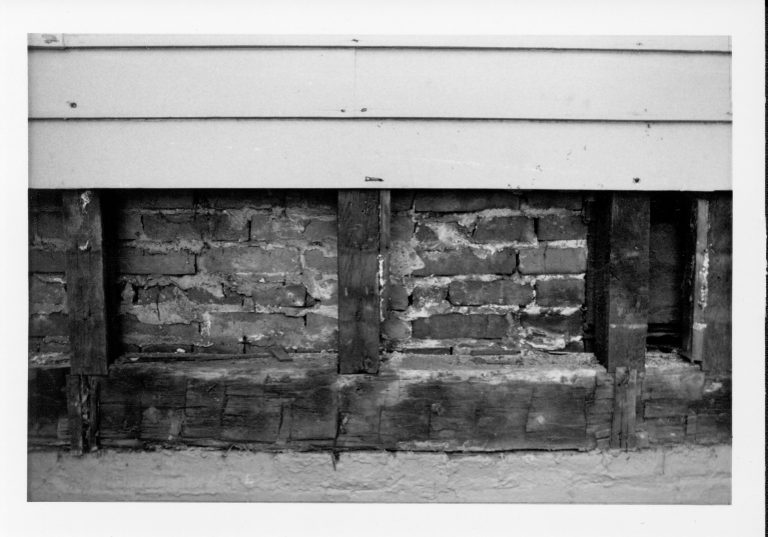 NA 15-Nov Lincoln, Home, Restoration