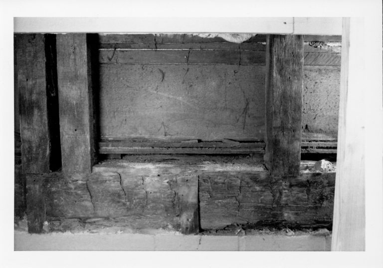 NA 18-Nov Lincoln, Home, Restoration