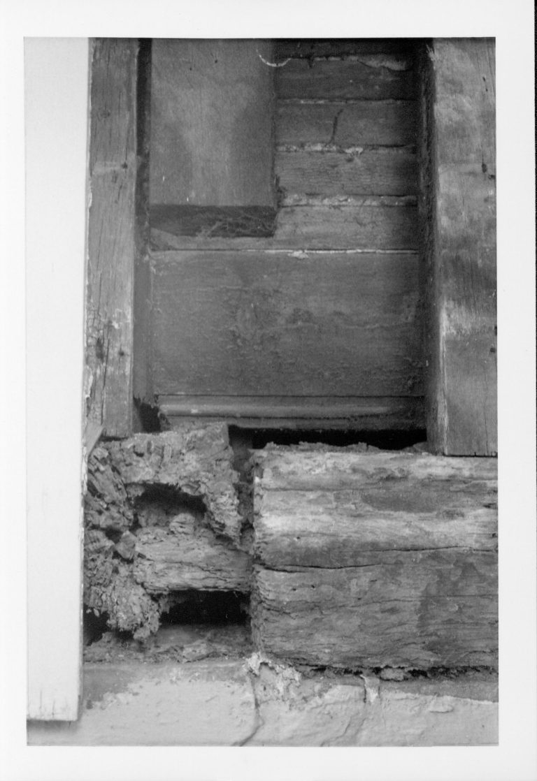 NA 24-Nov Lincoln, Home, Restoration