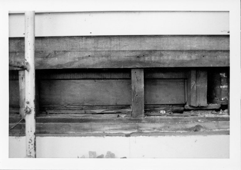 NA 2-Nov Lincoln, Home, Restoration