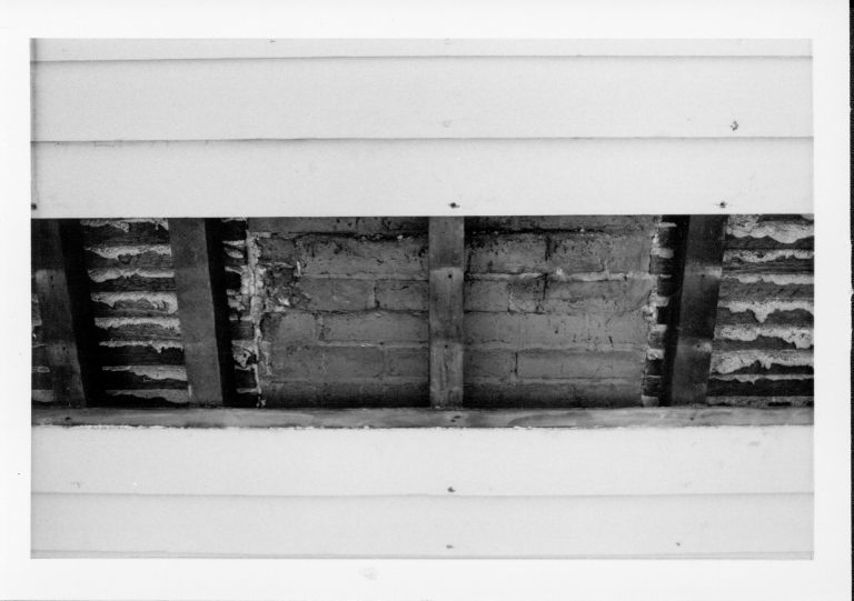 NA 20-Dec Lincoln, Home, Restoration