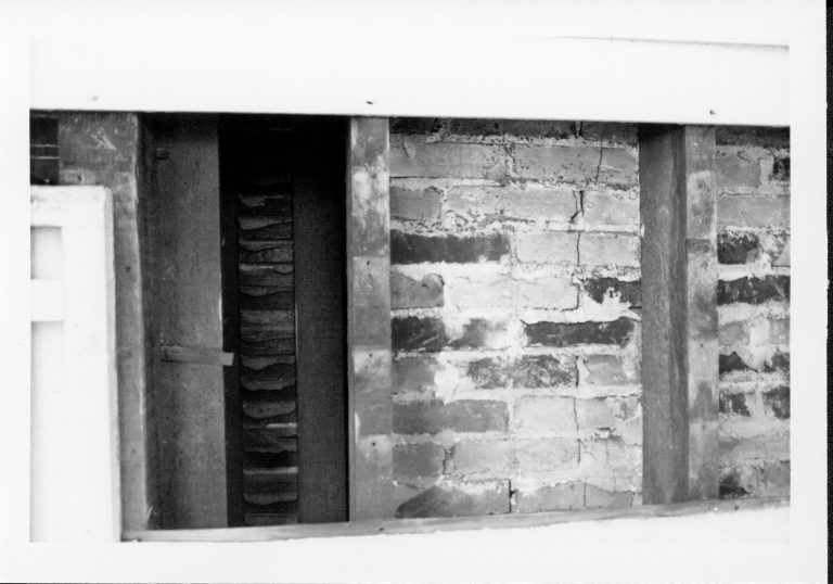 NA 28-Dec Lincoln, Home, Restoration