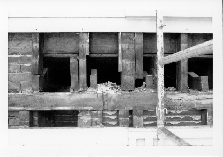 NA 3-Dec Lincoln, Home, Restoration