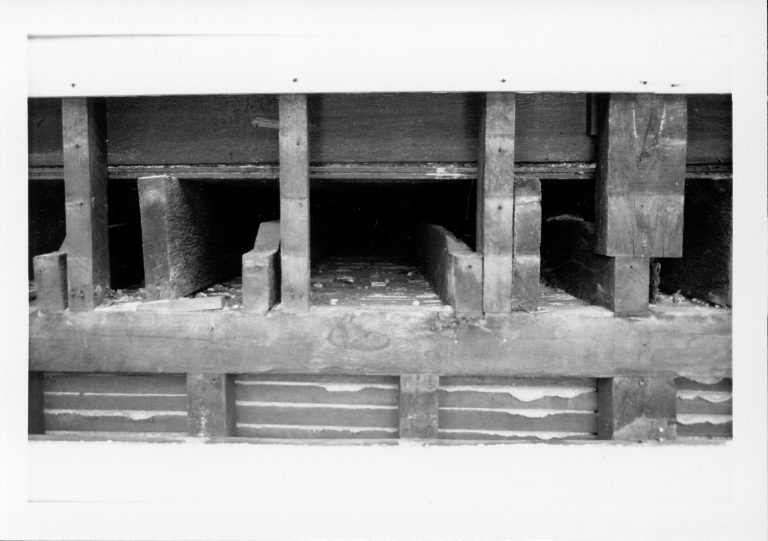 NA 5-Dec Lincoln, Home, Restoration