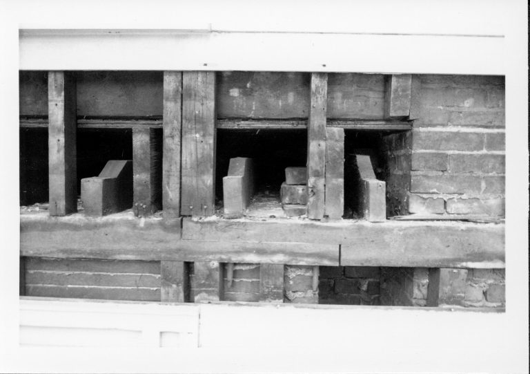 NA 6-Dec Lincoln, Home, Restoration