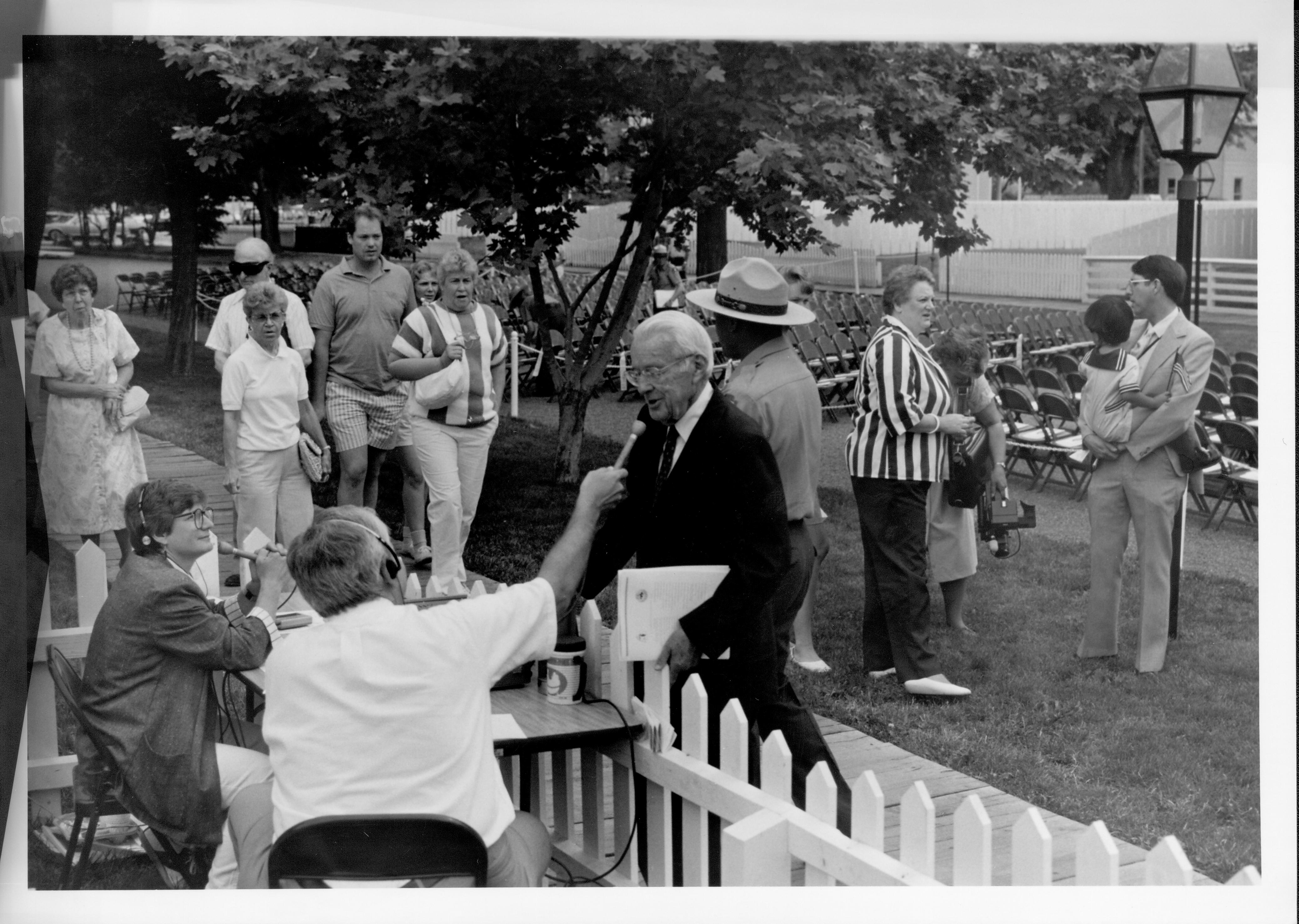 Director Mott and WCVS 49-33 Lincoln, Home, Restoration, Rededication