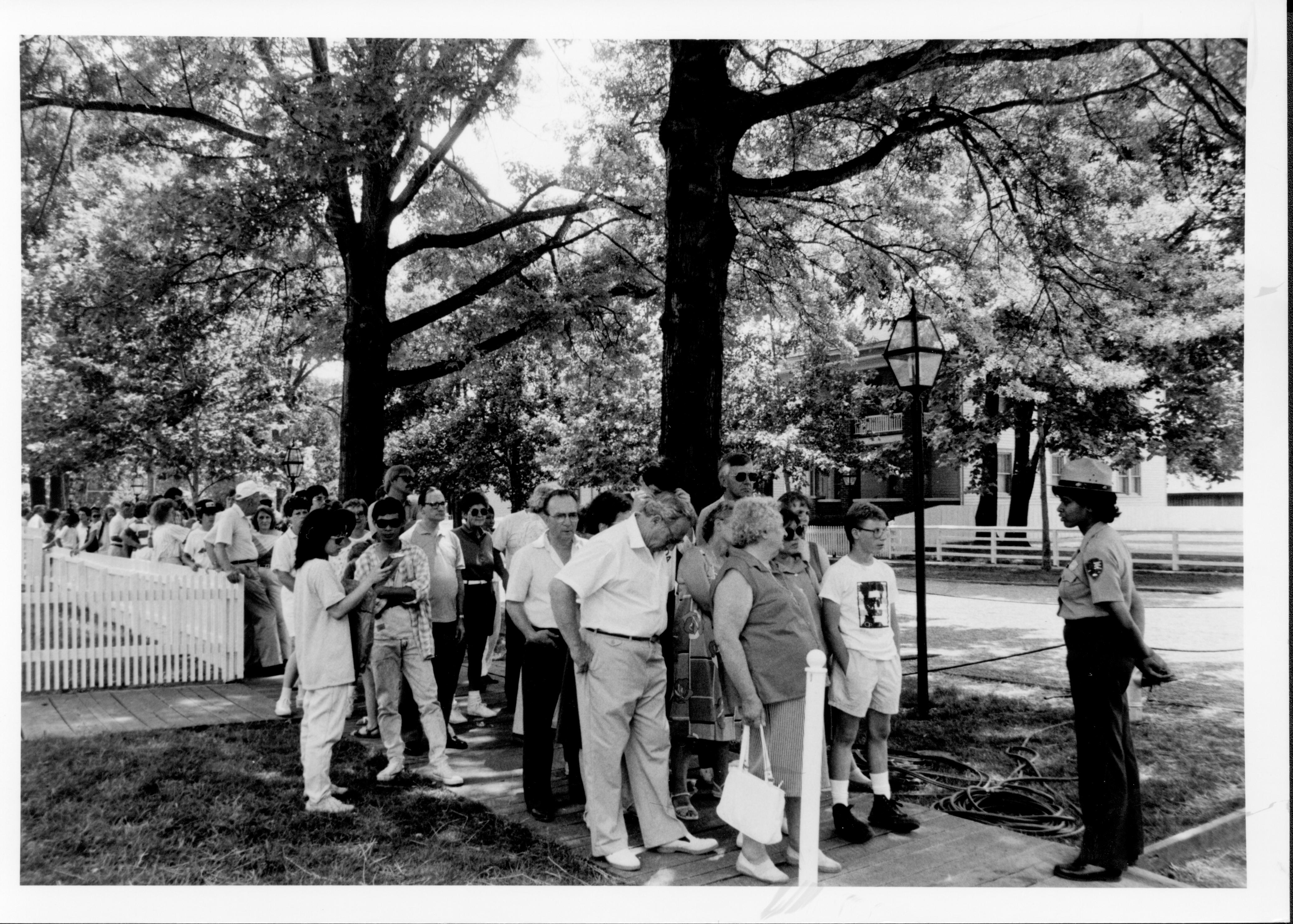 Visitors in line for Lincoln Home - Lynn Labon, ranger Lincoln, Home, Restoration, Rededication, Reopening, Visitors, Lynn Labon