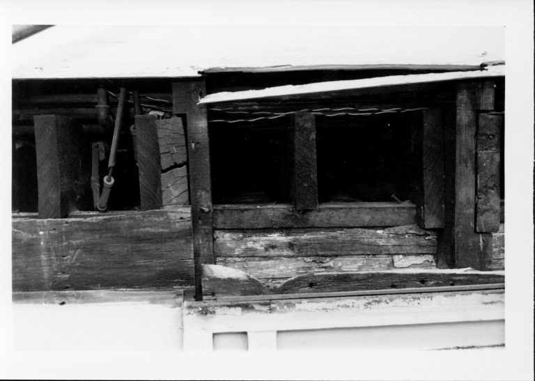 NA 18-Jun Lincoln, Home, Restoration