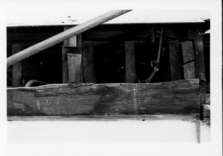 NA 19-Jun Lincoln, Home, Restoration